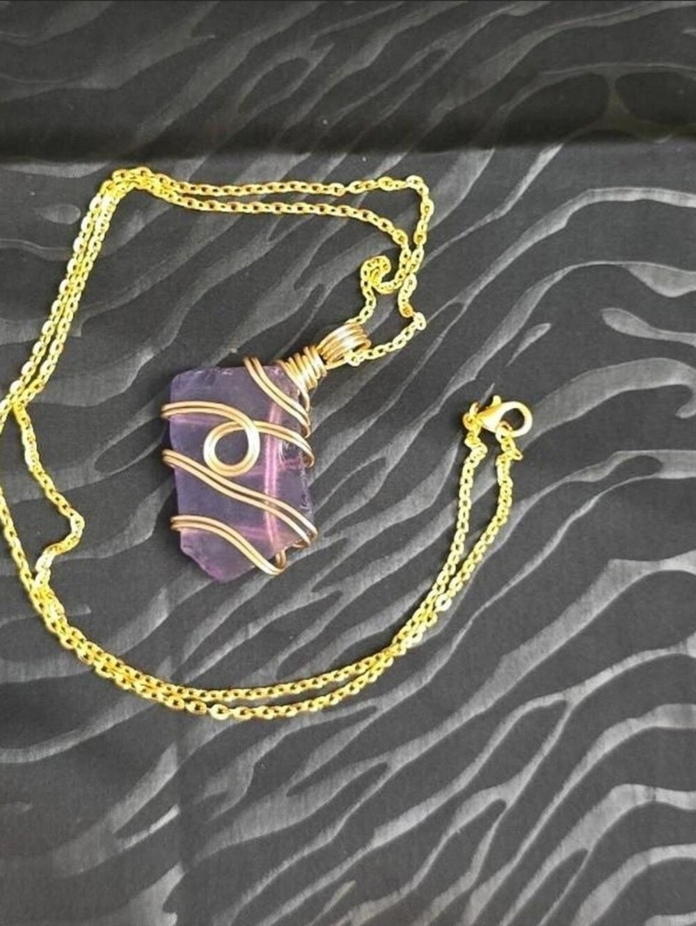 Purple glass wire wrapped necklace Gold-toned chain - Picture 2 of 3